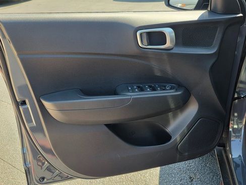 New 2025 Hyundai Venue SEL image 21