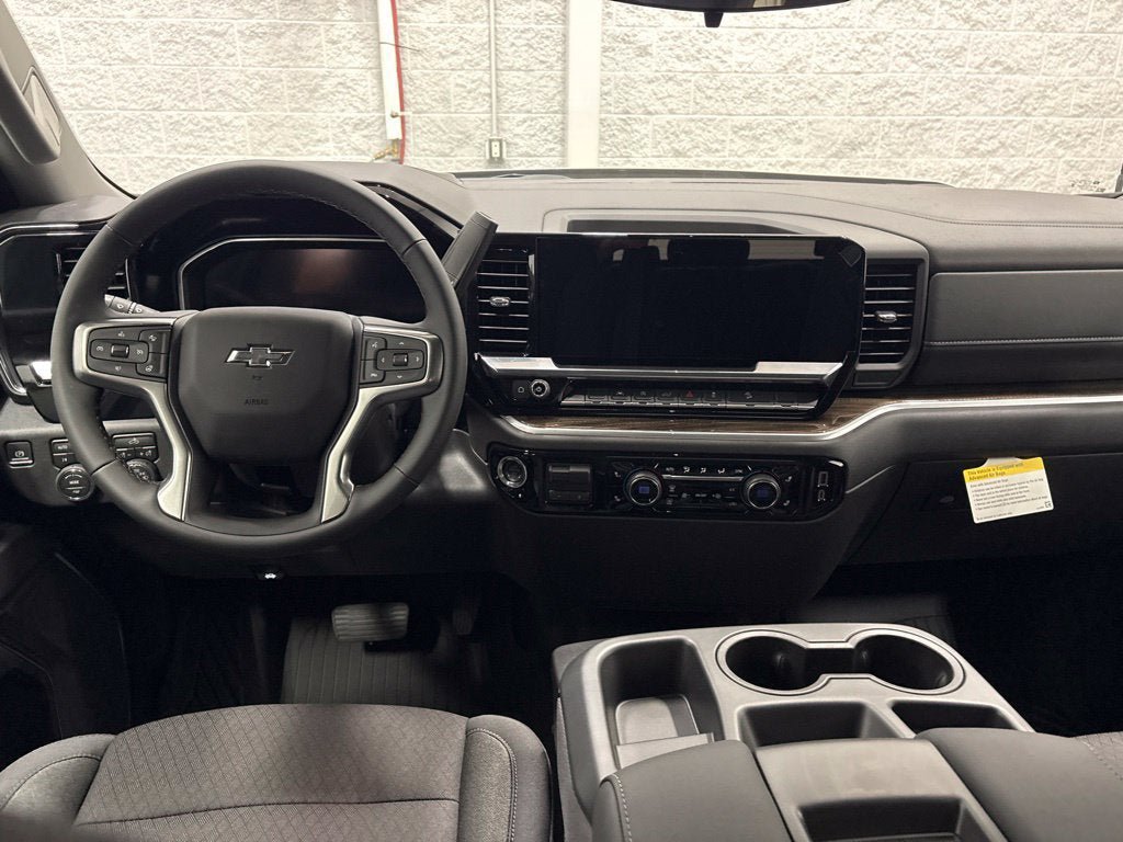 New 2026 Chevrolet Silverado 1500 RST AWD/4WD image 14
