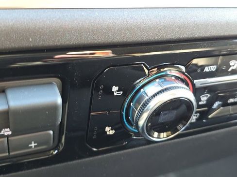 New 2026 GMC Sierra 1500 Elevation image 10