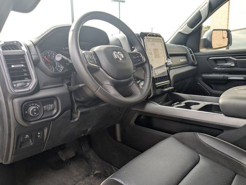 Used 2024 RAM 1500 Laramie image 10