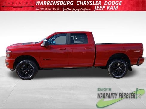 New 2026 RAM 2500 Laramie AWD/4WD image 7