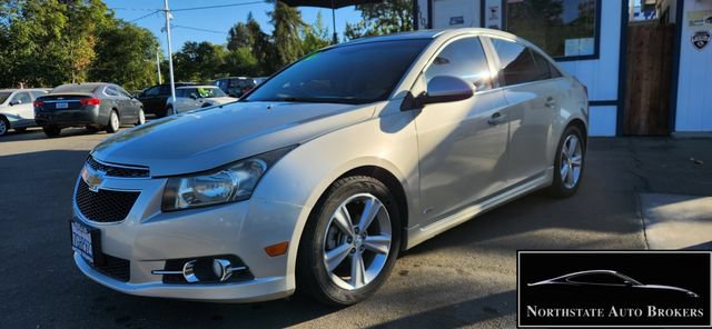 Used 2014 Chevrolet Cruze LT w/ RS Package FWD image 2