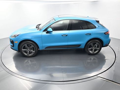 Used 2023 Porsche Macan image 35