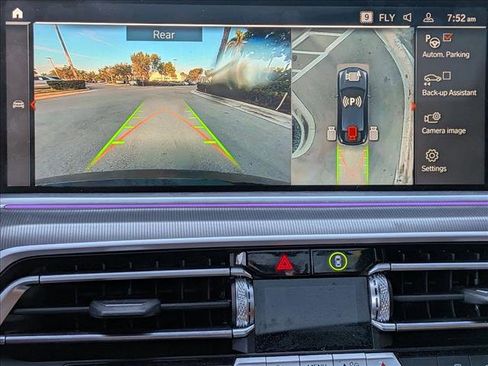 Used 2023 BMW X6 xDrive40i w/ M Sport Package image 11