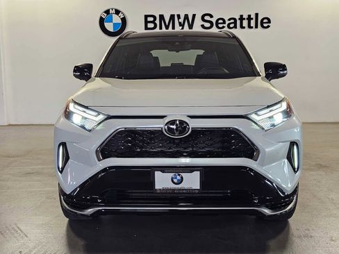 Used 2025 Toyota RAV4 XSE w/ Premium Package AWD/4WD image 6