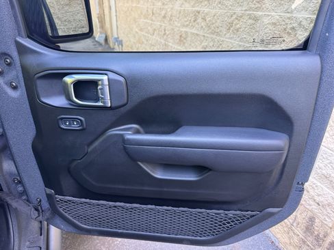 Used 2022 Jeep Gladiator Sport AWD/4WD image 52