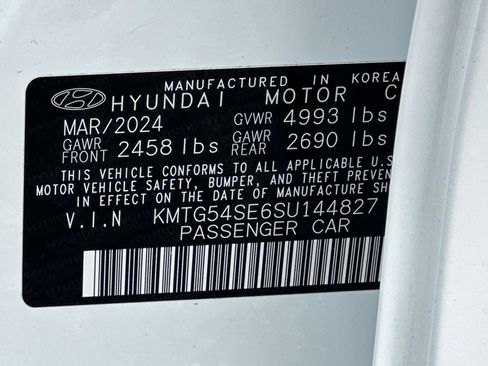 Used 2025 Genesis G70 3.3T Advanced AWD/4WD image 42