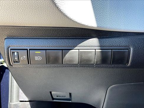 Used 2026 Toyota Corolla SE image 35