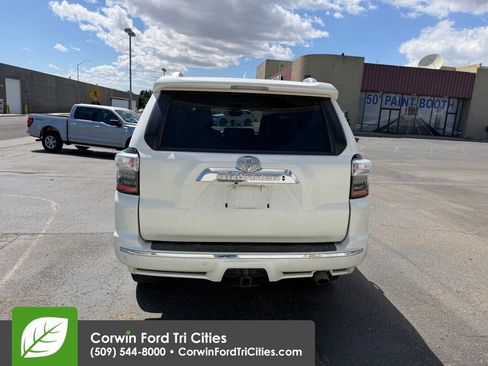 Used 2018 Toyota 4Runner Limited AWD/4WD image 9