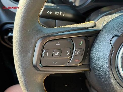 Used 2024 Jeep Wrangler Unlimited w/ Convenience Group AWD/4WD image 22