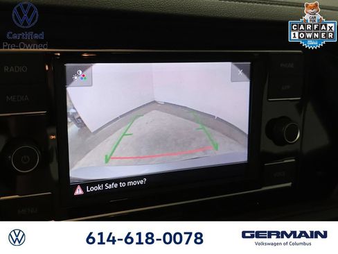 Certified 2023 Volkswagen Jetta SE w/ Panoramic Sunroof Package FWD image 30
