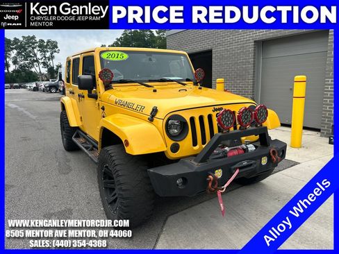 Used 2015 Jeep Wrangler Unlimited Sahara w/ Dual Top Group AWD/4WD image 1
