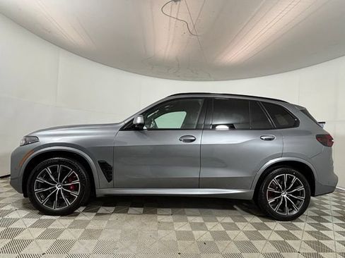 Used 2024 BMW X5 xDrive40i w/ M Sport Package AWD/4WD image 4