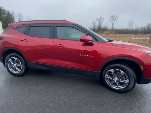 Used 2024 Chevrolet Blazer LT w/ Convenience Package image 9