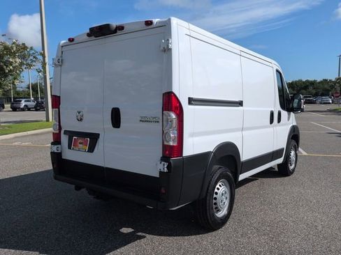 Used 2025 RAM ProMaster 1500 w/ Safety Group FWD image 4
