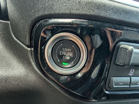 Used 2025 Chevrolet Silverado 1500 High Country w/ High Country Premium Package image 37