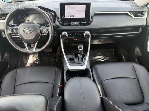 Used 2025 Toyota RAV4 XLE Premium image 26