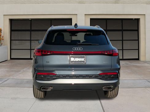 New 2025 Audi Q5 Premium image 4