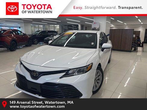 Certified 2018 Toyota Camry LE FWD image 1