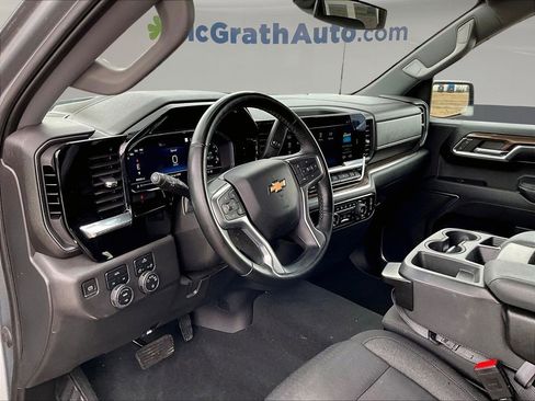Used 2023 Chevrolet Silverado 1500 LT AWD/4WD image 20