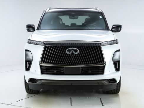 New 2026 INFINITI QX80 Autograph w/ Premium Cargo Package AWD/4WD image 16