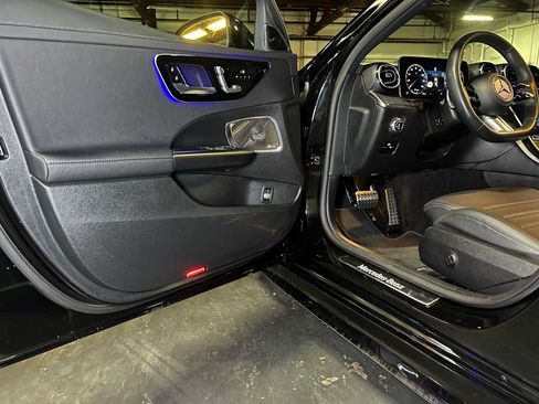 Used 2023 Mercedes-Benz C 300 4MATIC Sedan image 25