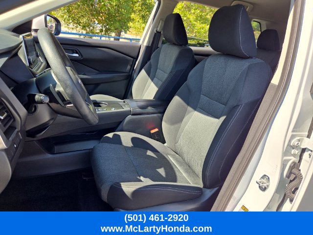 Used 2024 Nissan Rogue SV FWD image 8