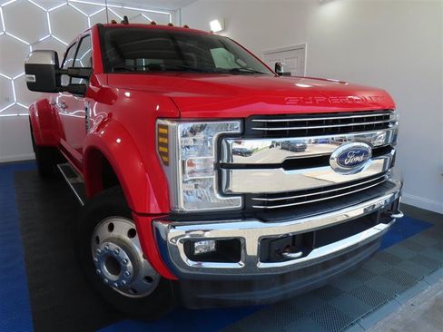 Used 2019 Ford F450 Lariat w/ Chrome Package AWD/4WD image 2