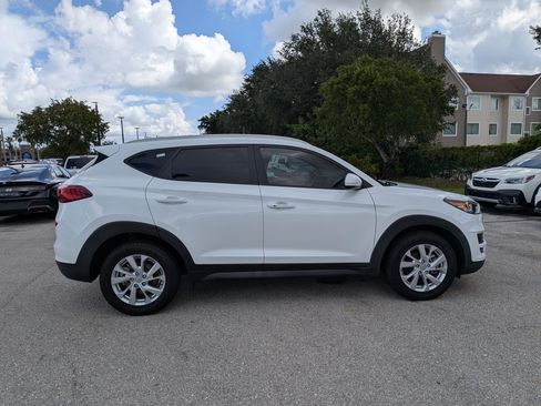 Used 2021 Hyundai Tucson Value w/ Cargo Package FWD image 3