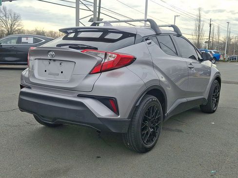 Used 2019 Toyota C-HR LE image 27