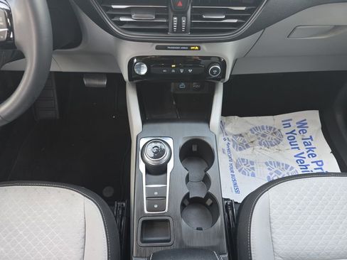 Used 2023 Ford Escape Active w/ Tech Pack #2 image 11