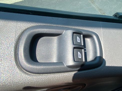 Used 2020 Ford Transit 250 Low Roof AWD image 30