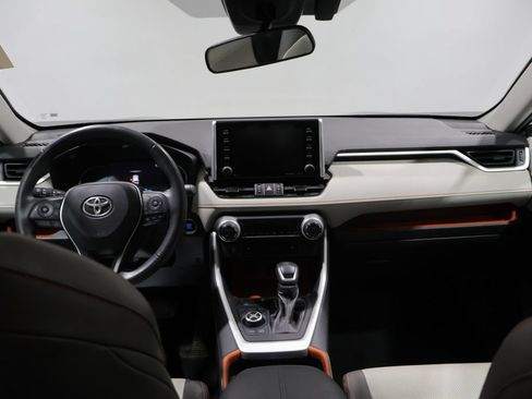 Used 2020 Toyota RAV4 Adventure w/ Convenience Package AWD/4WD image 17