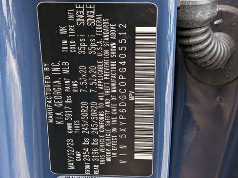 Used 2023 Kia Telluride S image 31