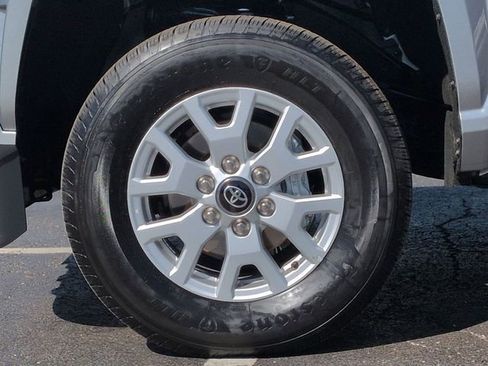 Certified 2026 Toyota Tacoma SR AWD/4WD image 10