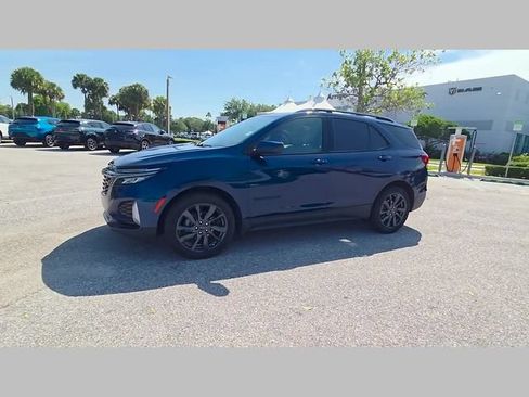 Used 2022 Chevrolet Equinox RS FWD image 46