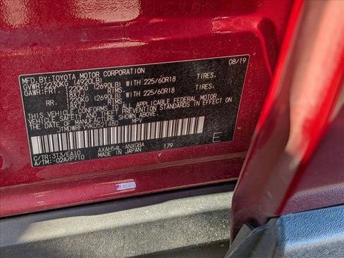 Used 2019 Toyota RAV4 Limited image 25