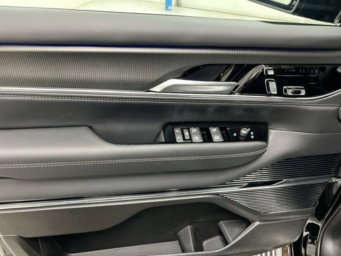 New 2026 Jeep Grand Wagoneer Summit AWD/4WD image 22