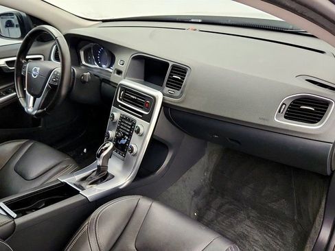 Used 2018 Volvo S60 T5 Dynamic w/ Vision Package AWD/4WD image 25