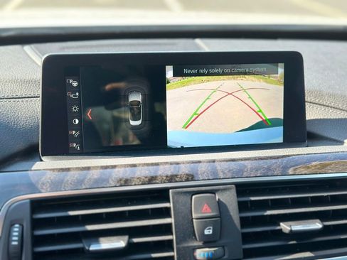Used 2018 BMW 440i xDrive Convertible AWD/4WD image 17