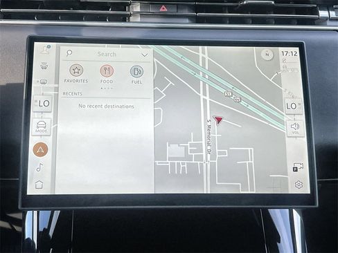 Used 2025 Land Rover Range Rover Sport SE image 24