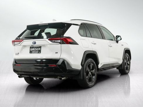 Used 2023 Toyota RAV4 SE AWD/4WD image 5