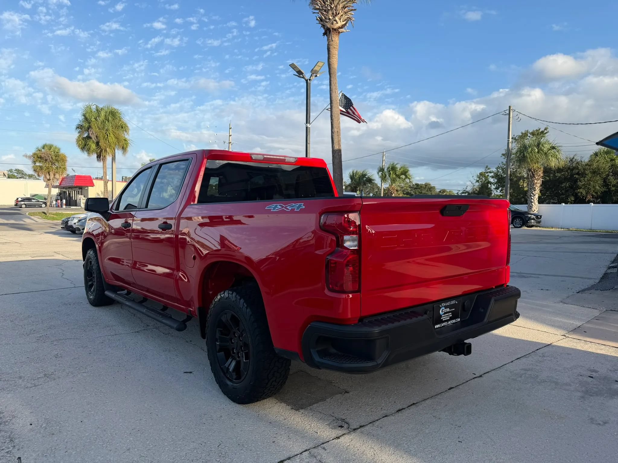 Used 2021 Chevrolet Silverado 1500 W/T w/ WT Value Package AWD/4WD image 3
