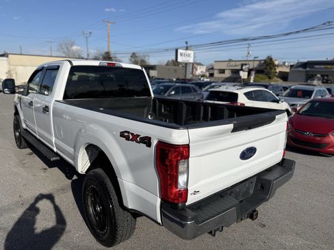 Used 2017 Ford F250 XLT image 18