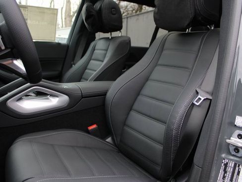 New 2026 Mercedes-Benz GLS 450 4MATIC image 30