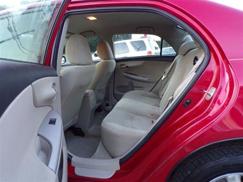 Used 2013 Toyota Corolla LE FWD image 26