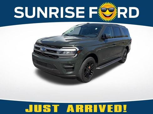 Used 2023 Ford Expedition Max XLT image 1