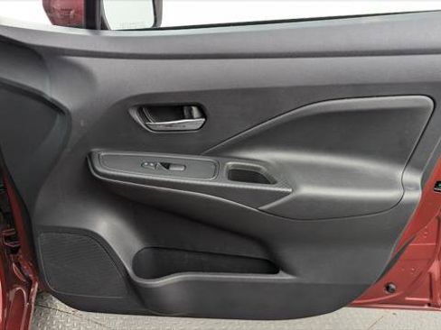 Used 2025 Nissan Versa SV image 22