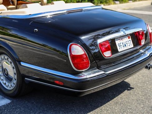 Used 2000 Rolls-Royce Corniche RWD image 8