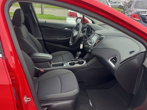 Used 2016 Chevrolet Cruze LT image 28